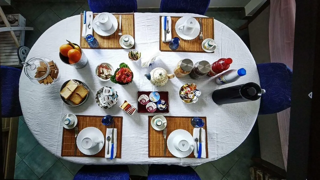 Frühstückspension Bed and Breakfast La Casa Sui Tetti Neapel